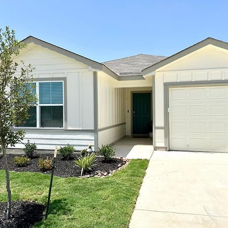 New Home Near Lackland, Seaworld San Antonio Kültér fotó